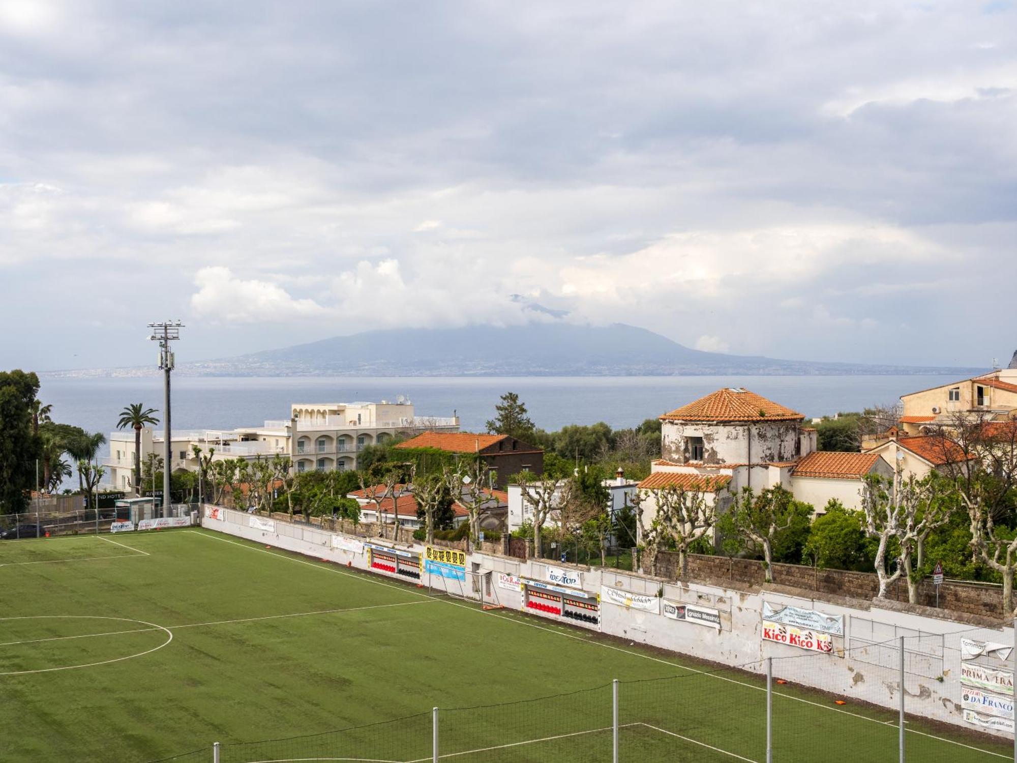 Residenza Le Sirene City Center Sorrento Exterior foto