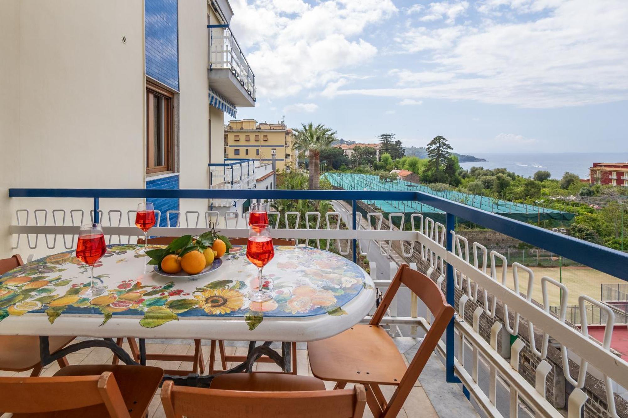 Residenza Le Sirene City Center Sorrento Exterior foto